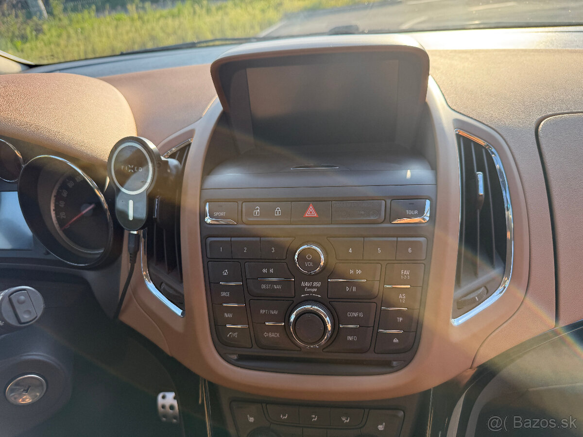 Predám Opel Zafira Tourer 2.0 CDTI 170k Cosmo AT6 - 7