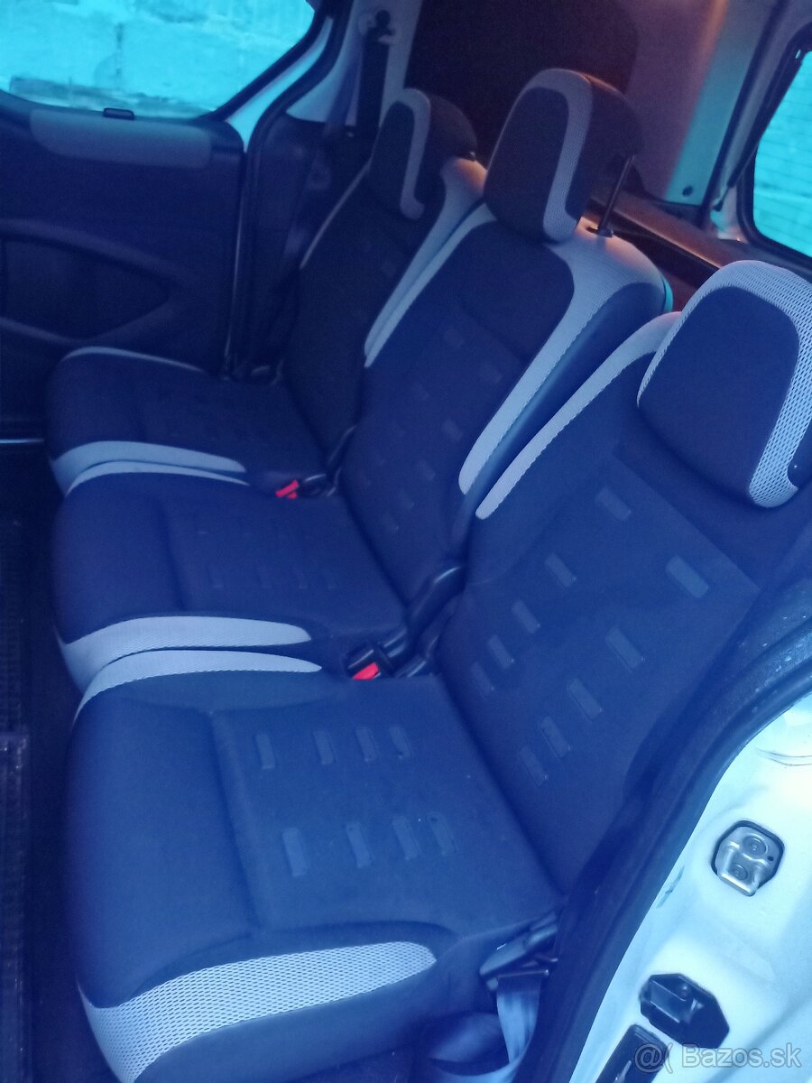 Predám Citroën Berlingo 1,6HDI 84kw XTR výbava Multispace - 7