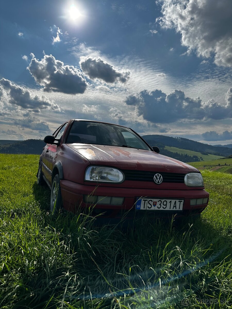 Volkswagen Golf 3 - 7