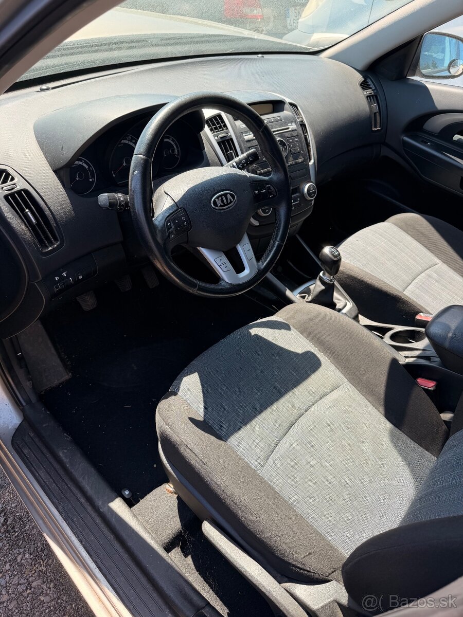 Kia Ceed Sportwagon 1.6 Crdi 6-manual - 7