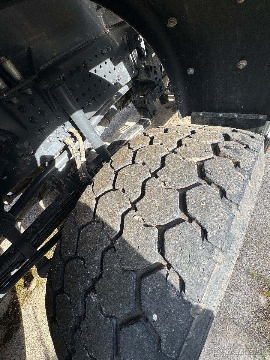 Mercedes Arocs 8x6 - 7