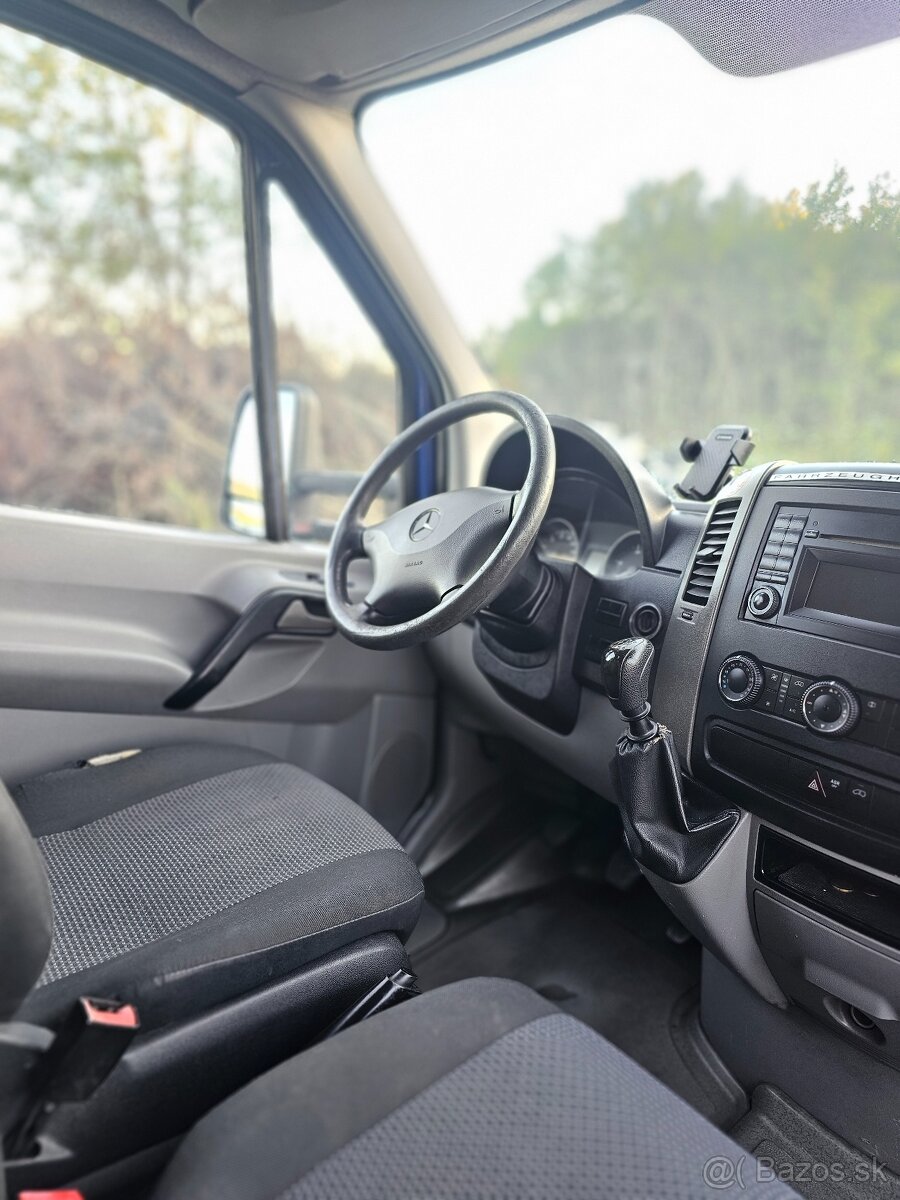 Mercedes Benz-Sprinter - 7