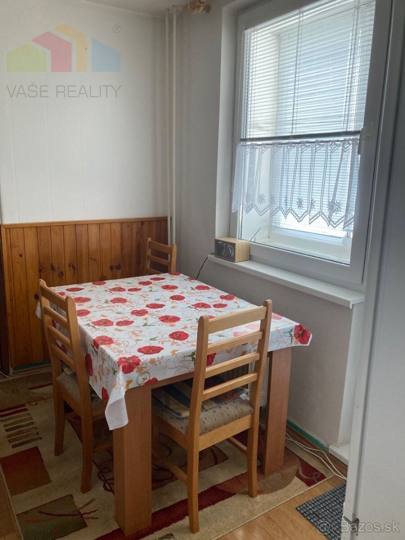 ZNÍŽENÁ CENA - Predaj 3 - izbový moderný byt s dvomi balkón - 7