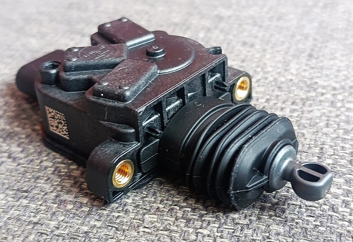 nastavovací motorček klapky chladiča AGR na BMW - 7