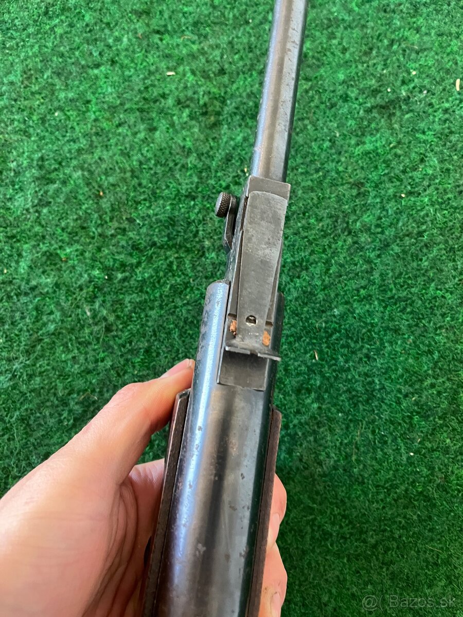 Ruská vzduchovka iz - 7