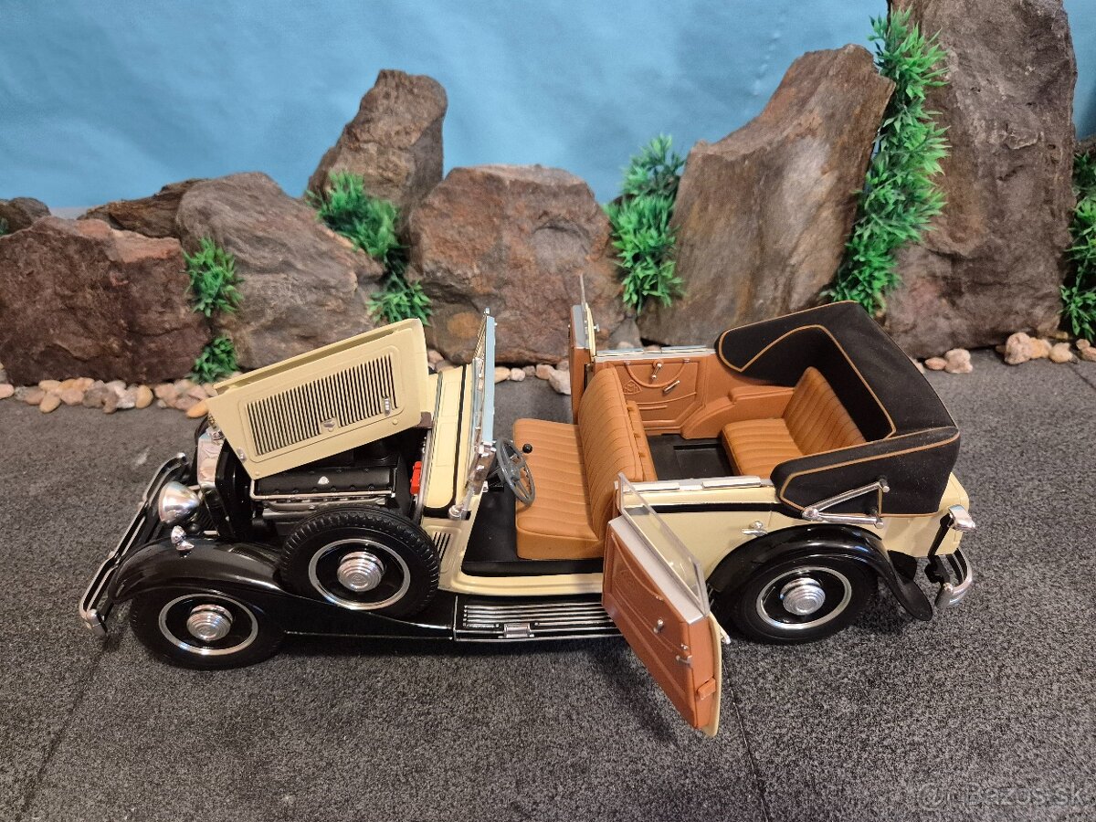 Prodám model 1:18 Maybach Zepellin DS8 - 7