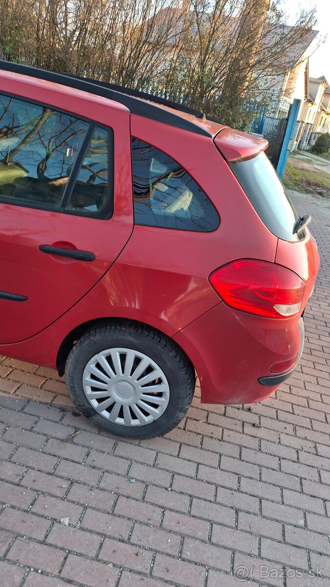 Renault Clio - 7