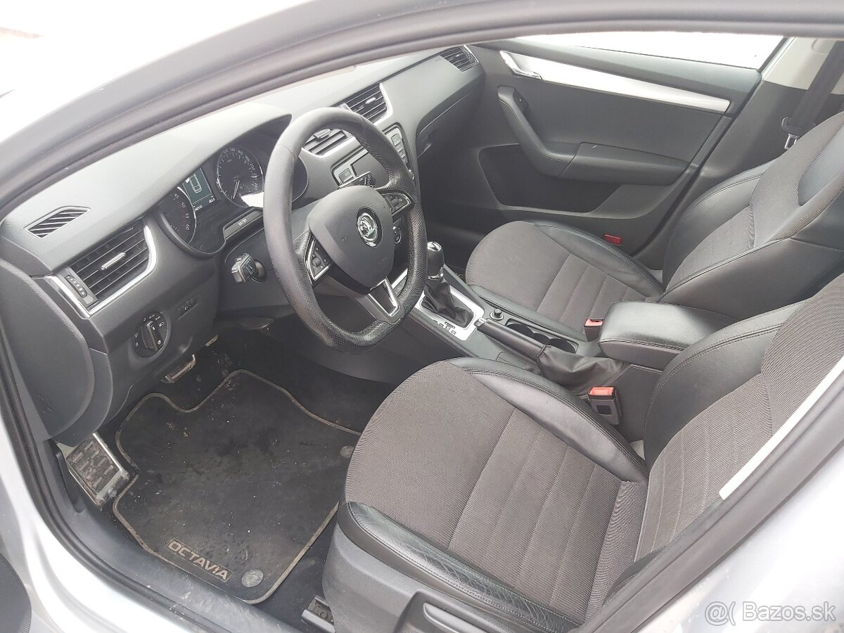 Škoda Octavia Combi 1.6 TDI 110k Ambition DSG - 7
