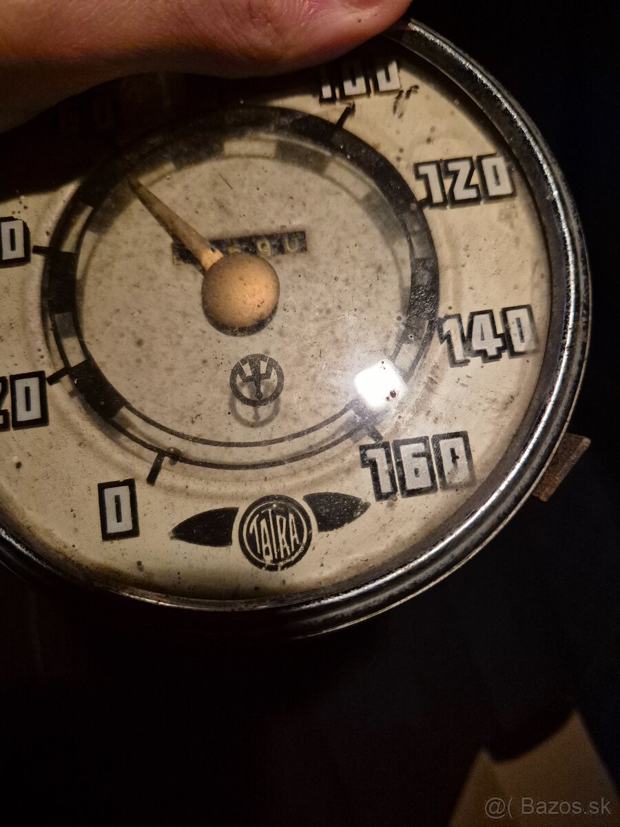 Tatra 600 tachometer - 7