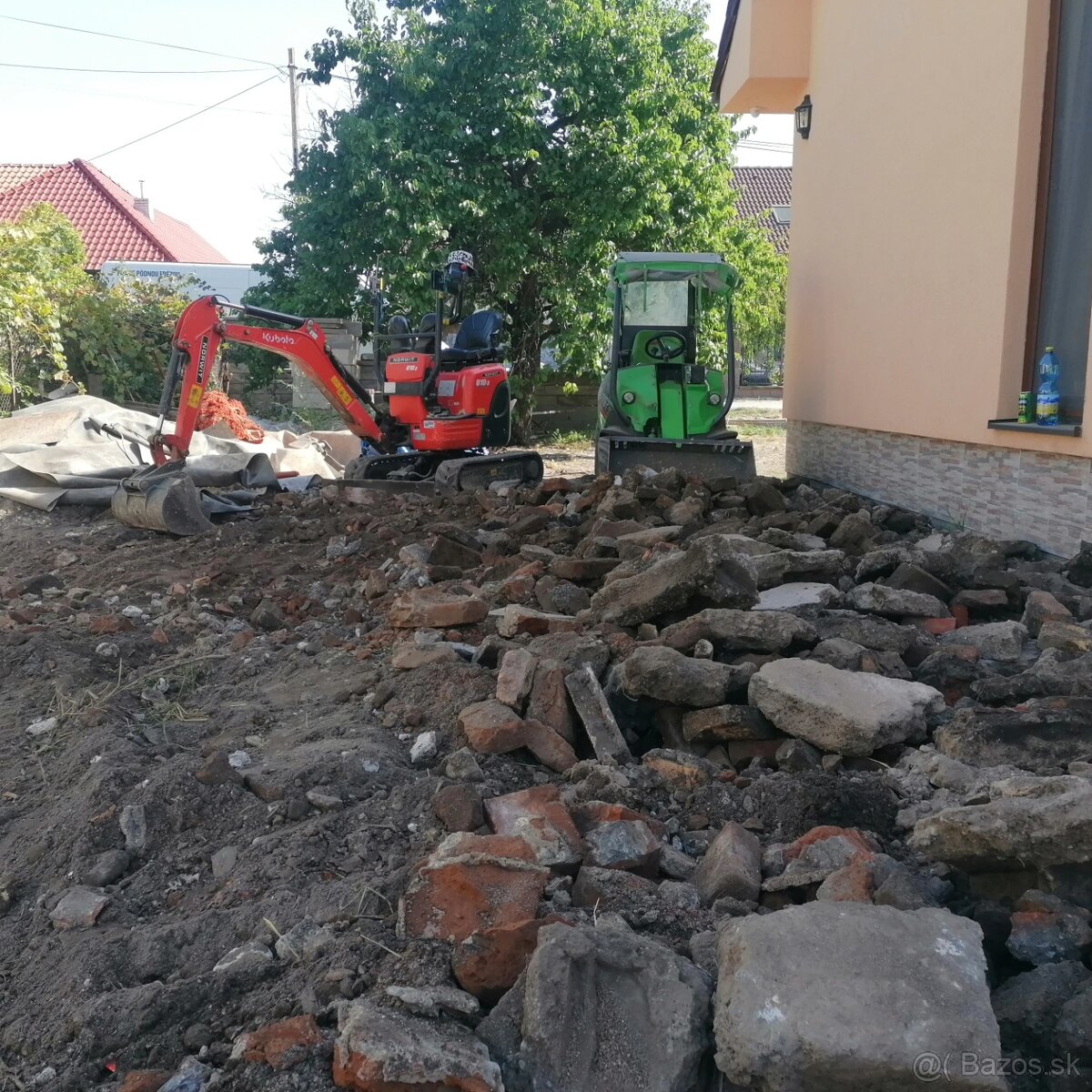 Výkopové práce minibagrom mininakladačom zakladač trávnika - 7