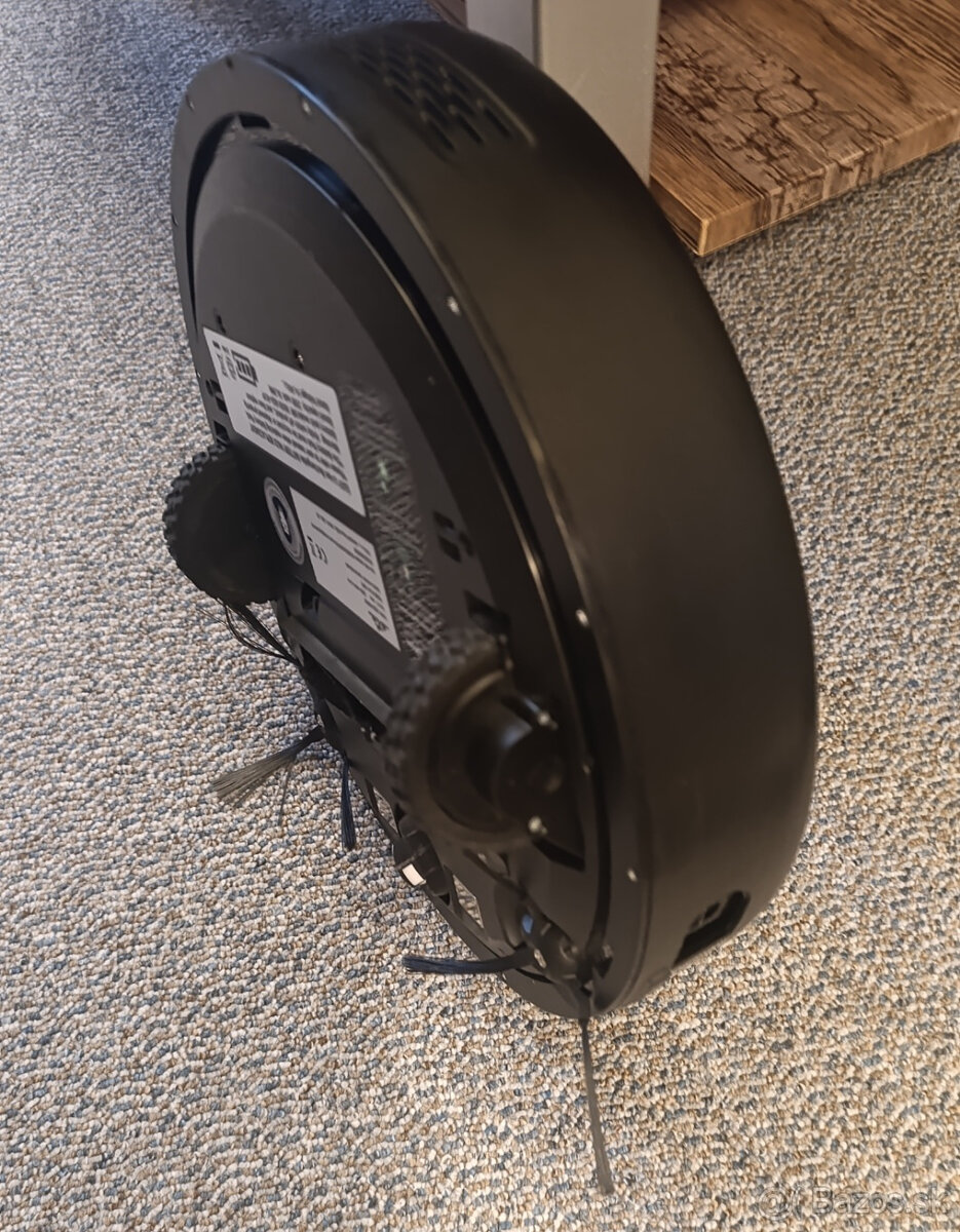 Predám robotický vysávač ETA RAGGIO v krabici,neviem spárova - 7