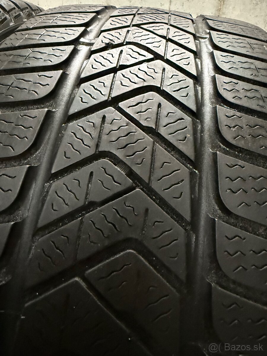 Zimné pneumatiky 245/40/18 Pirelli Sottozero 3 Winter AO - 7