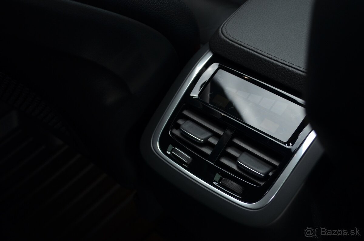 Volvo XC90 T5 7miestne - 7