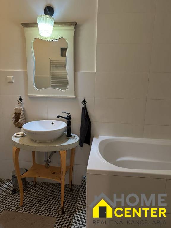 PREDAJ : 3 izbový byt vo vidieckom štýle, ul. Damjanichova, - 7