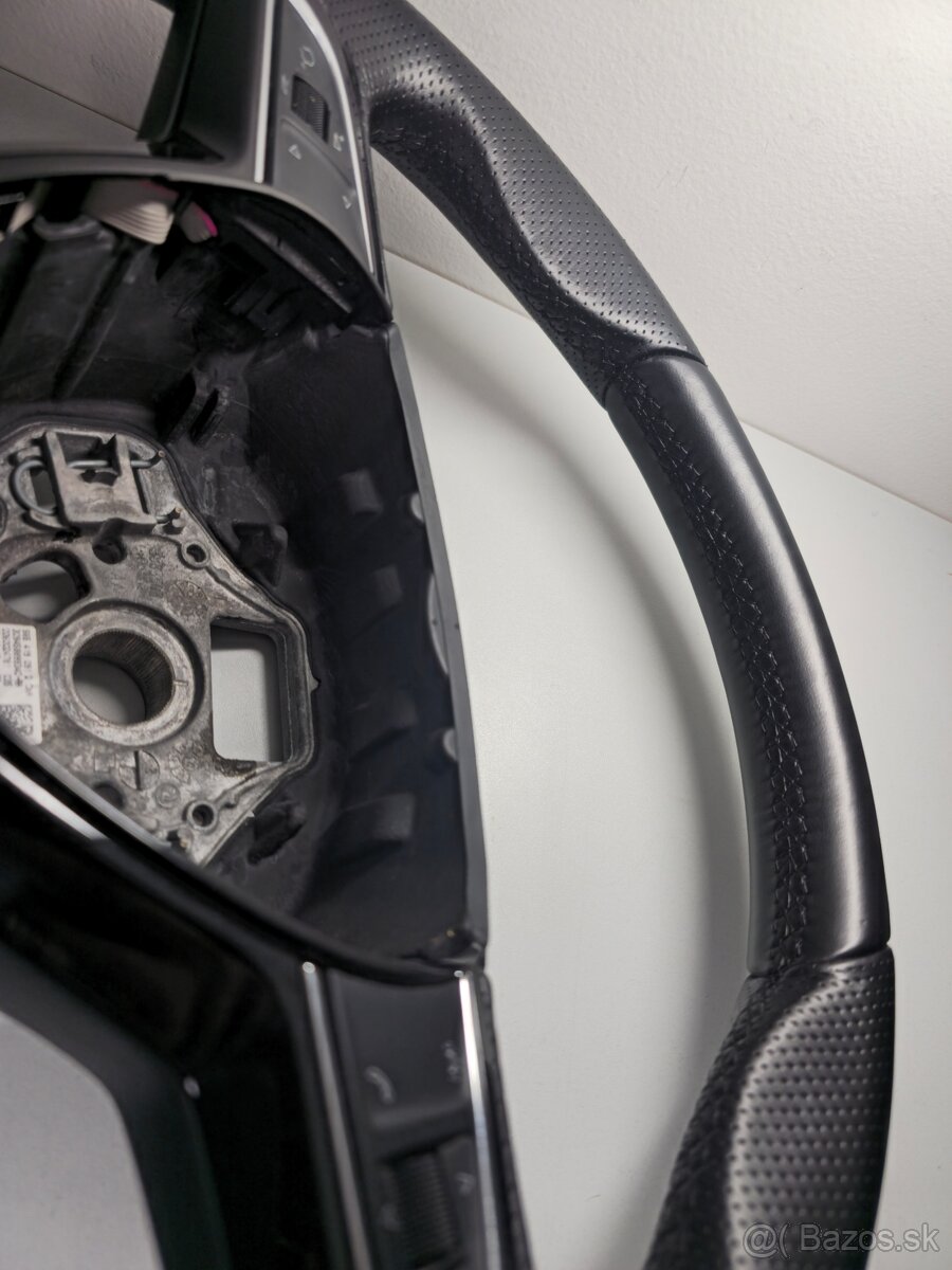 ŠPORTOVÝ VOLANT ŠKODA - 7