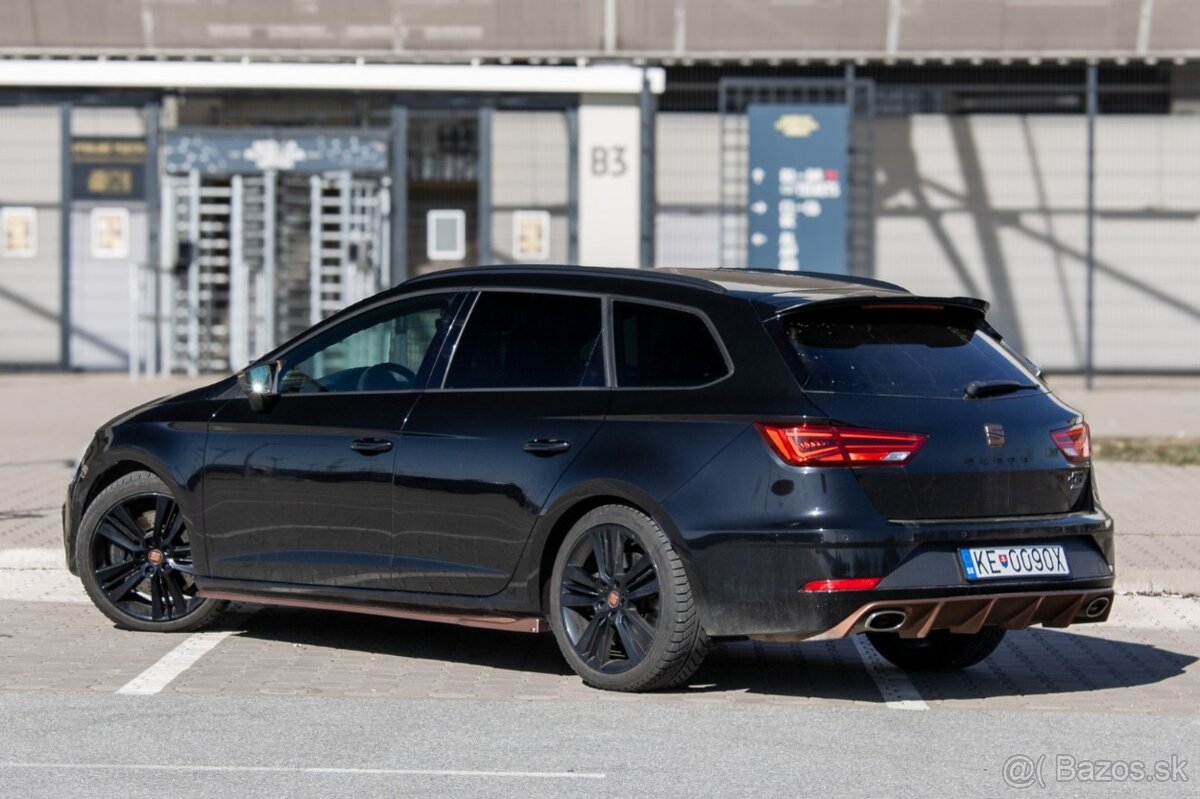 Seat Leon ST Cupra / 221 kW / A/T 7 / 2018 - 7