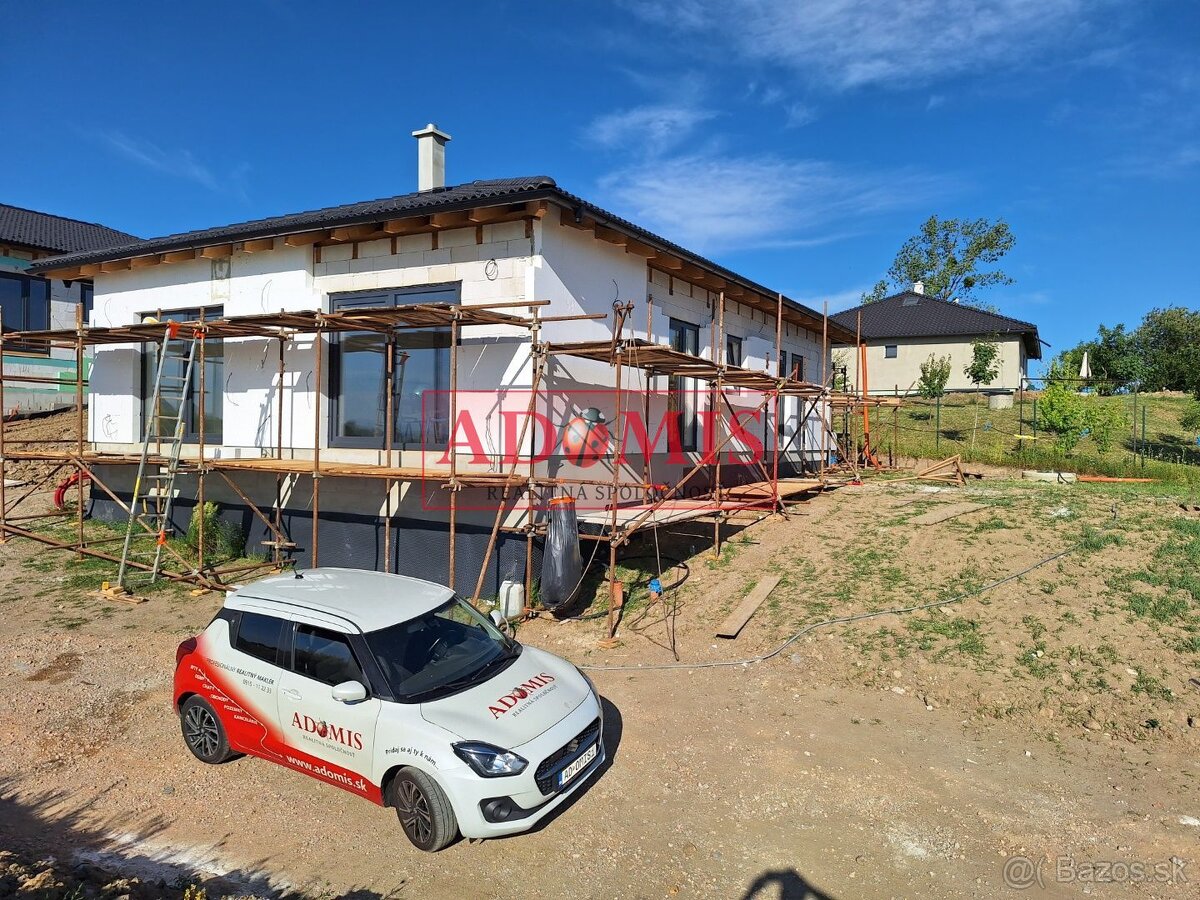 ADOMIS - predám pekný 5-izbový bungalov2, 123m2,Ortáše 607m2 - 7