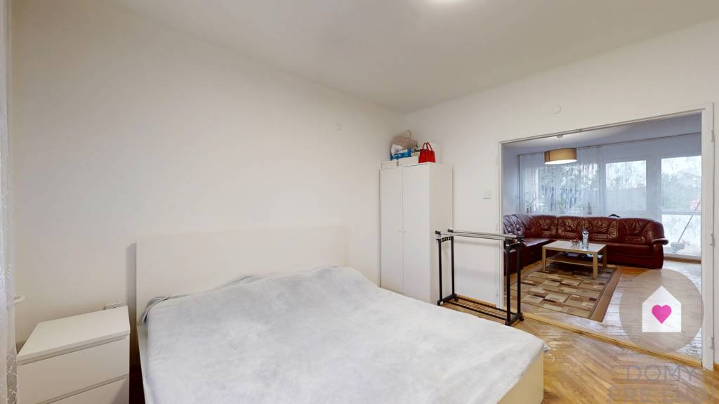 Priestranný 3 izbový byt s dvomi balkónmi, BA III. Kramáre, - 7