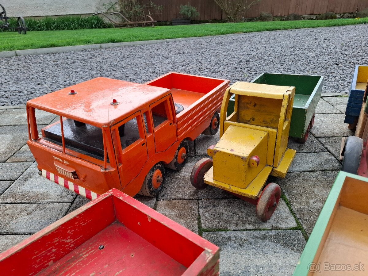 Staré drevené hračky - 7