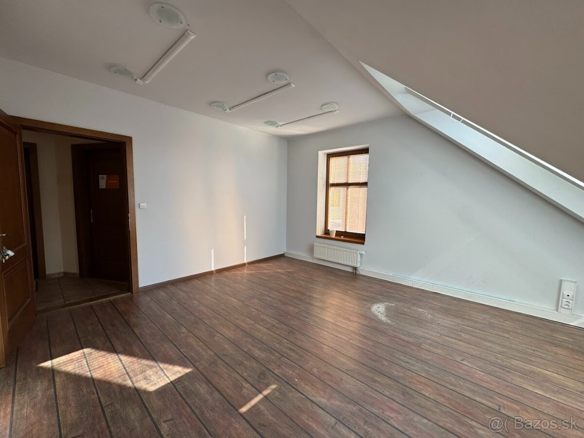 PRENÁJOM KANCELÁRIÍ V CENTRE MESTA - 7