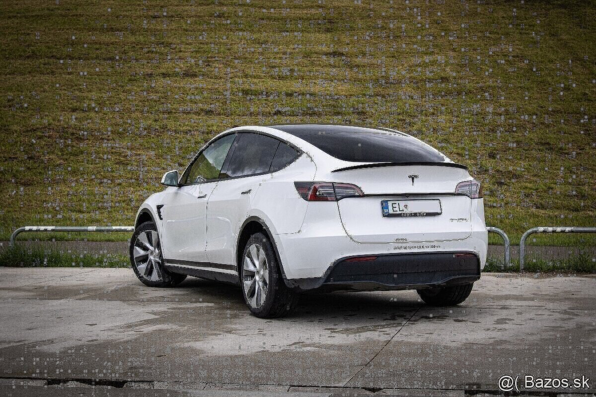 Tesla Model Y Long Range Ryzen, SOH 90%, Grok, Tepelko - 7