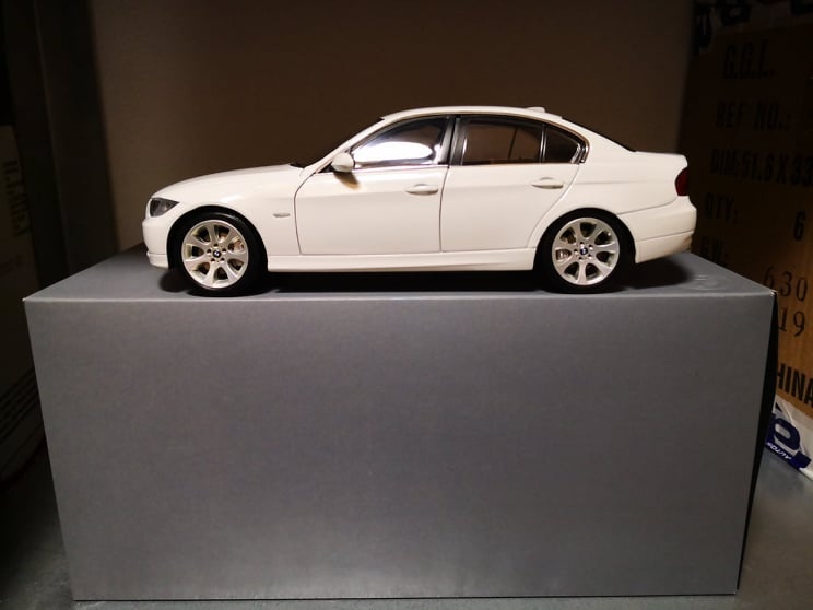 1:18 Kyosho, BMW - 7