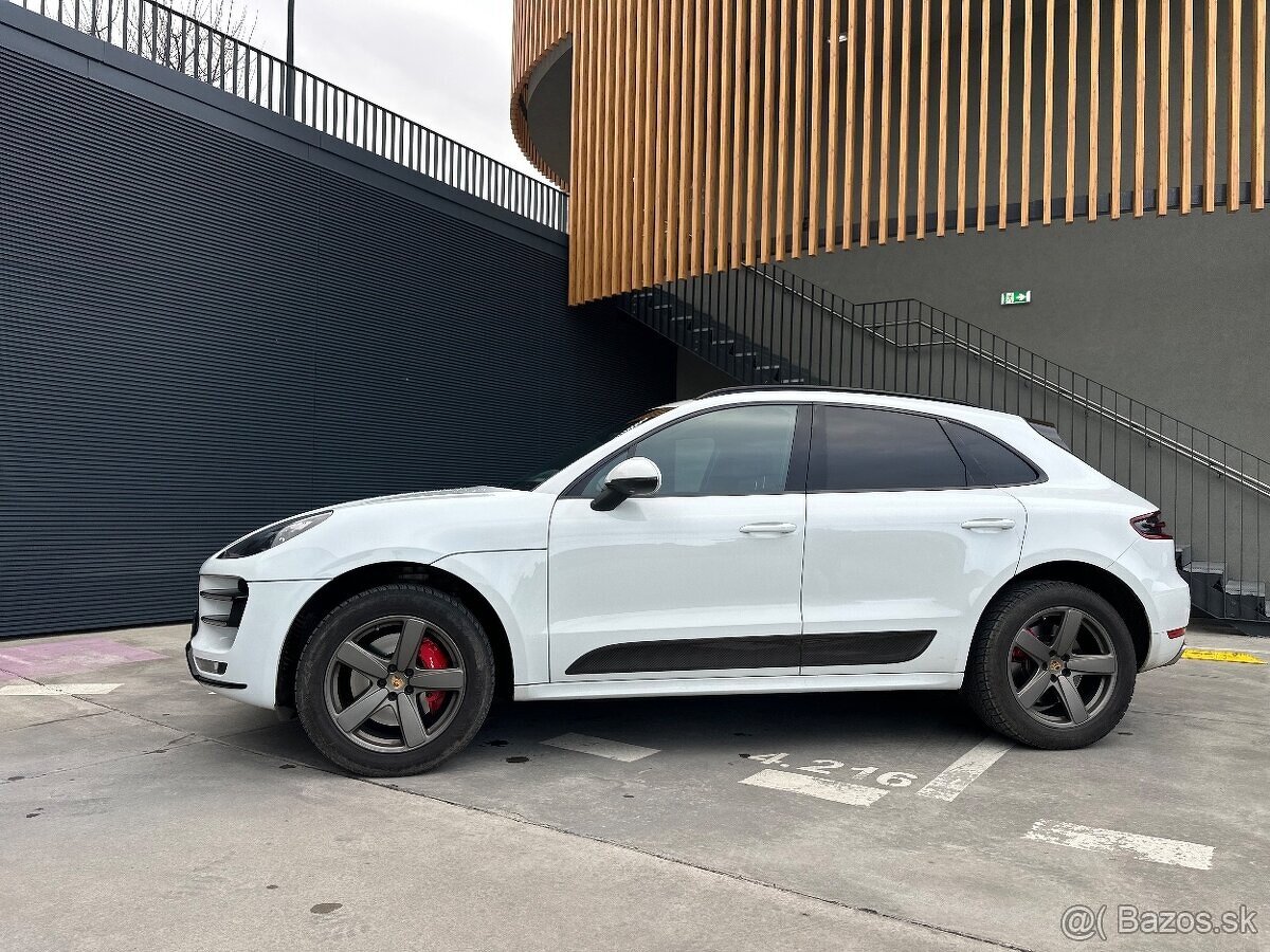 🏁 Porsche Macan Turbo 3.6 V6 – FULL výbava | Karbón | 294k - 7
