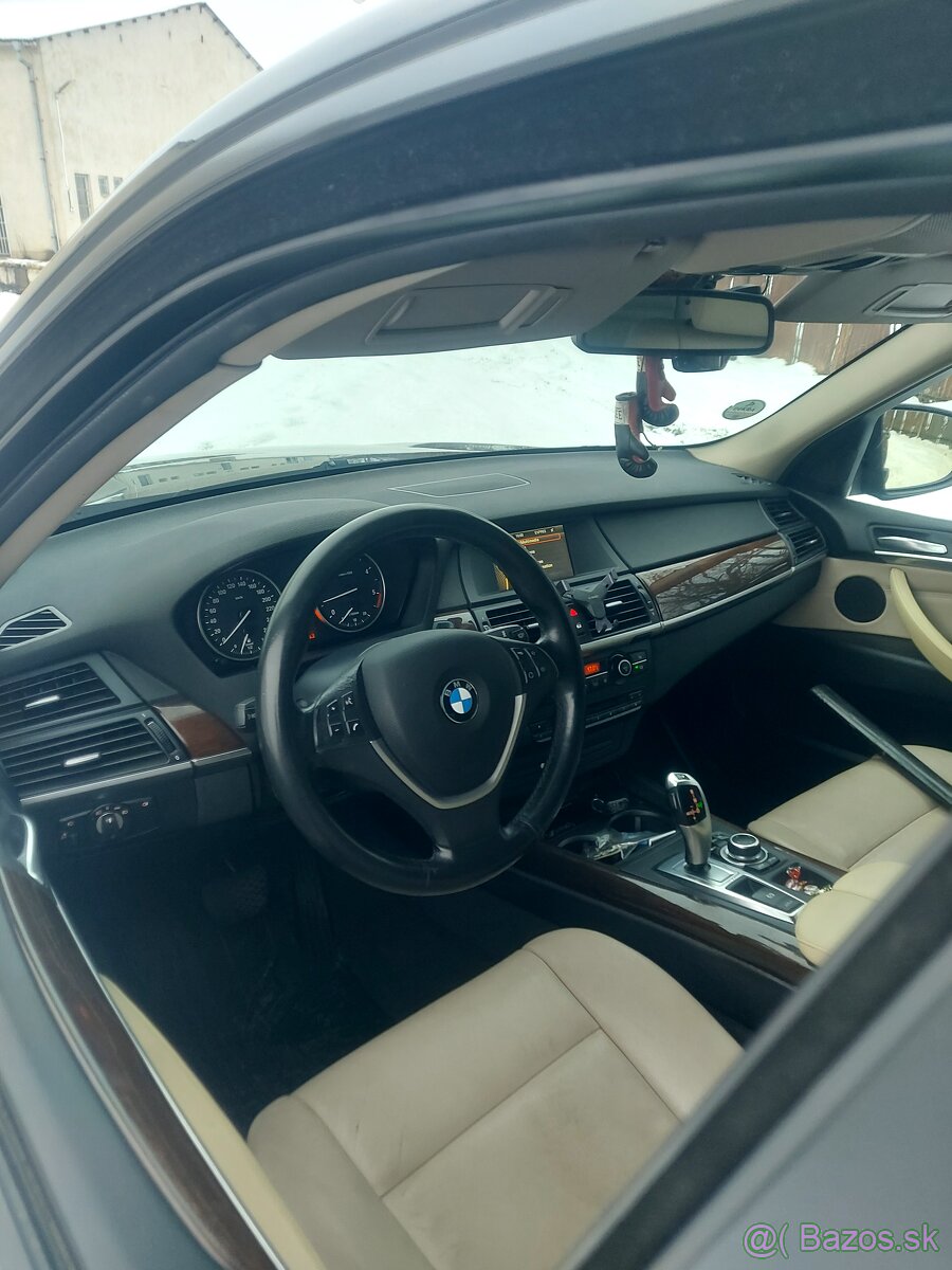 Predám BMW X5 e70 3.0d X-Drive 180kw Facelift - 7