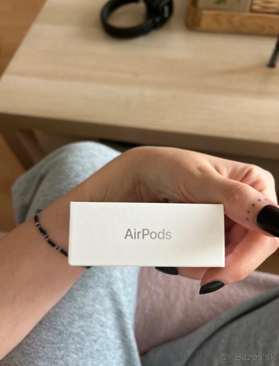 AirPods 4 - 7