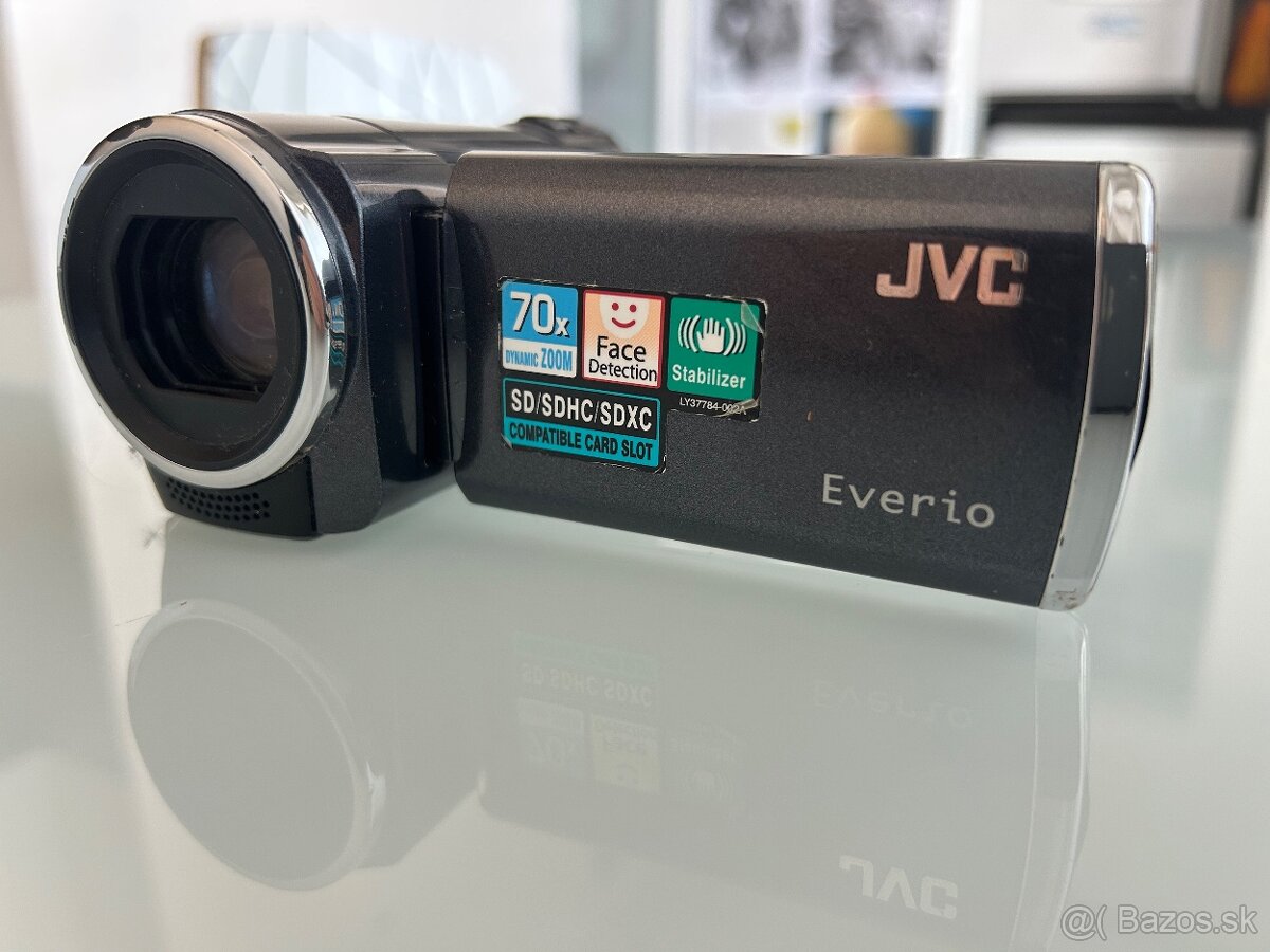 Predám kameru JVC - 7