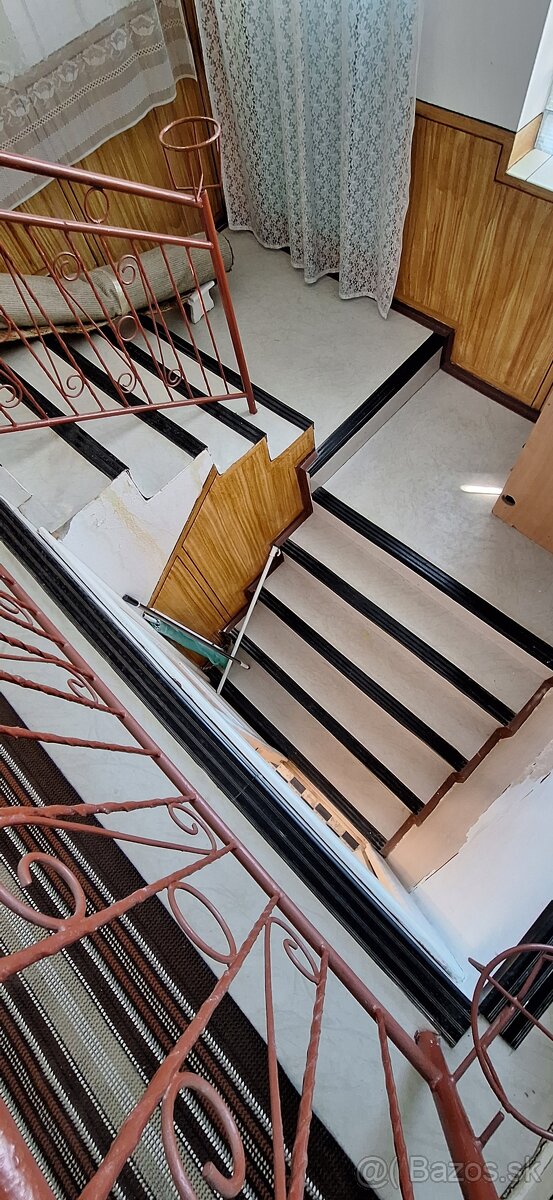 Rodinný dom na bývanie, na víkendy, 1+4 - 7