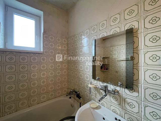 2.podlažný 6izb RD medzi PO-KE (F684-12-ANMi) - 7