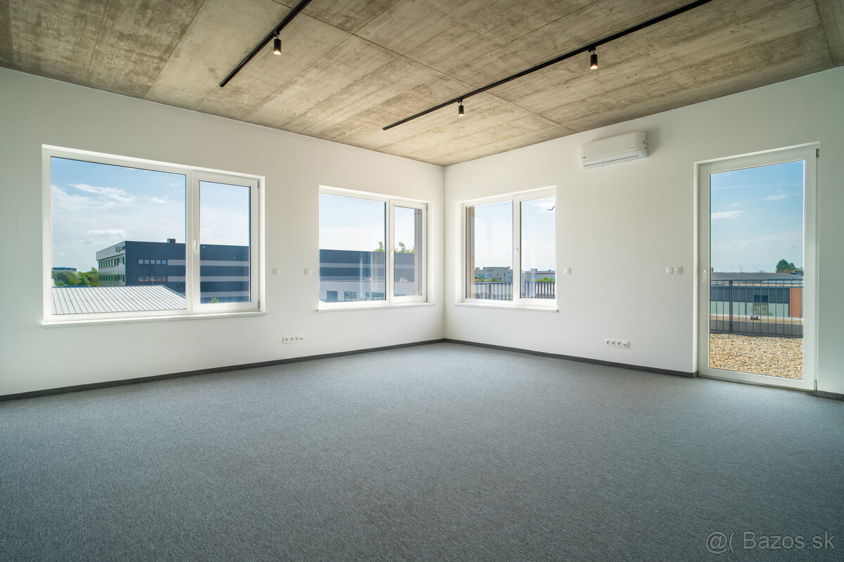 Na prenájom jedno podlažie polyfunkcie na Zavarskej ulici v - 7