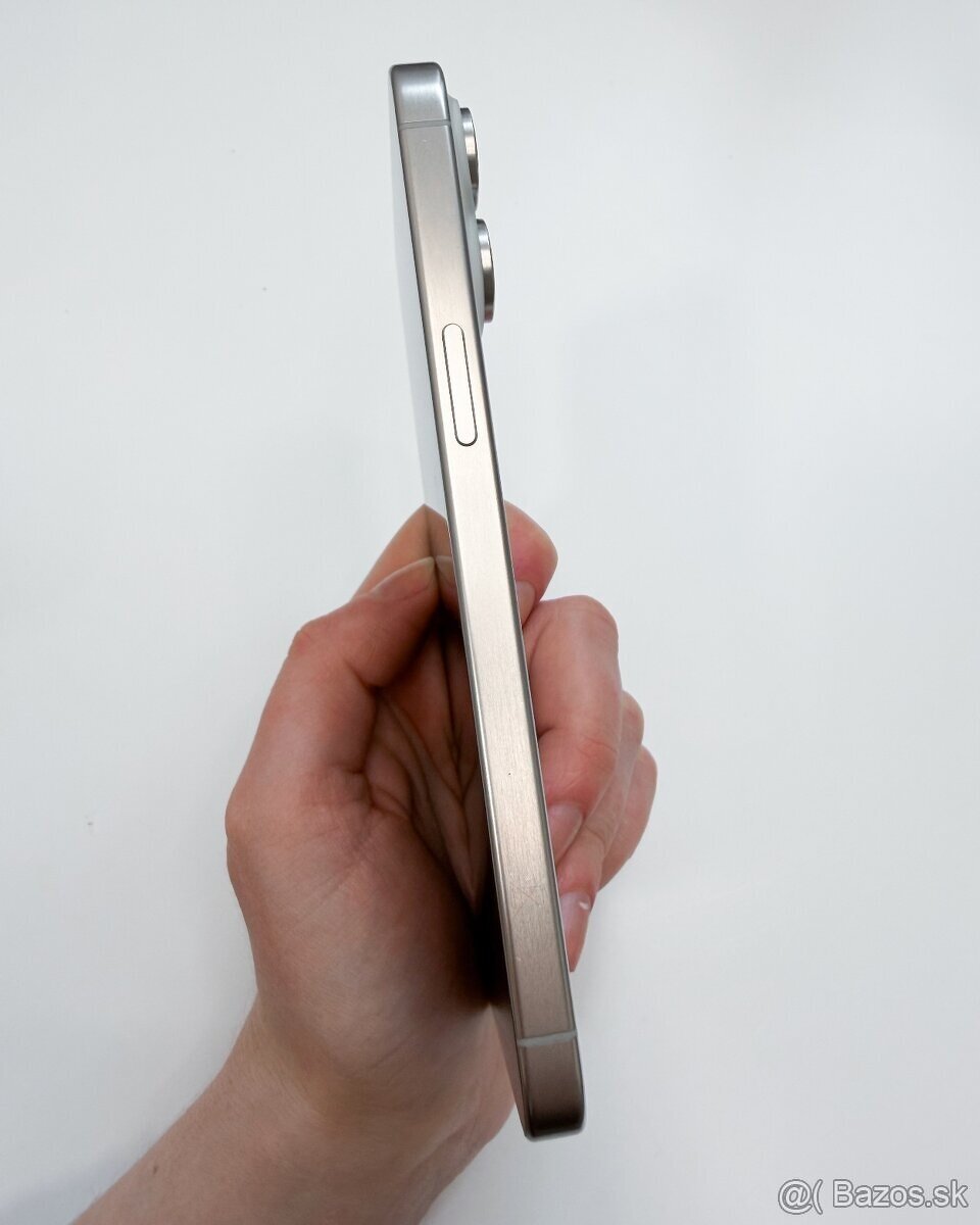 iPhone 15 Pro Max 256 GB - 7