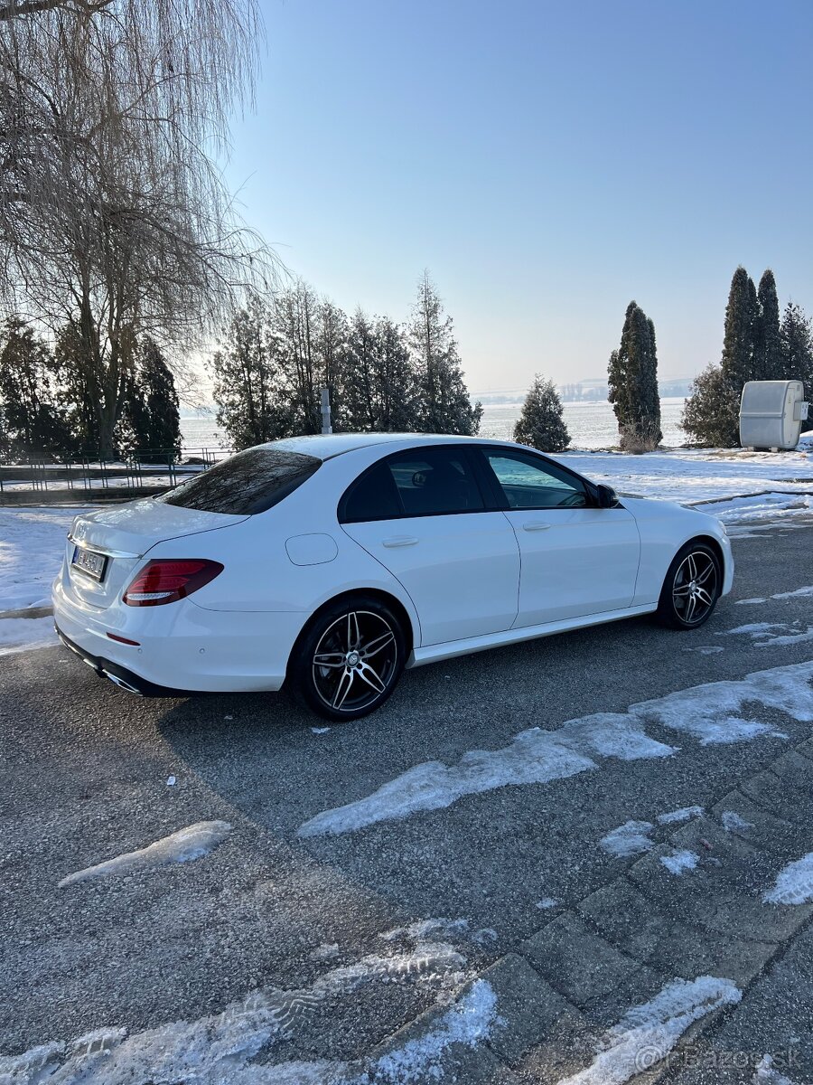 Mercedes-Benz E220d 4Matic / AMG Line /Dph - 7