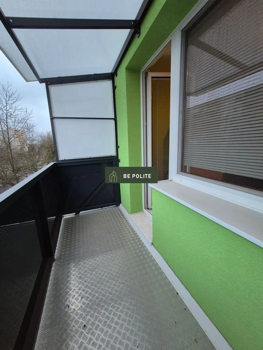 Predaj 3-izb.zrekonštruovaný byt,73 m2, loggia, RIII, Levice - 7