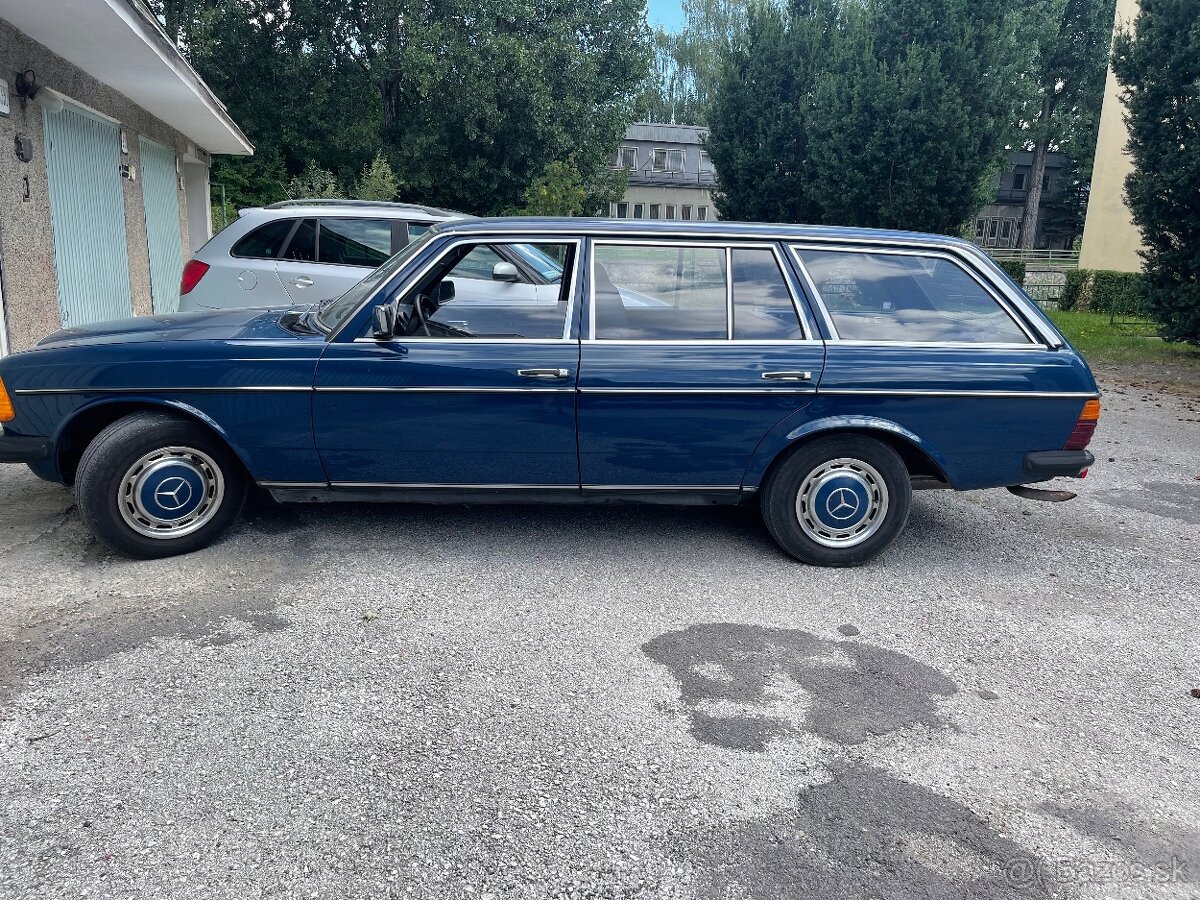 Mercedes w123 300TD combi - 7