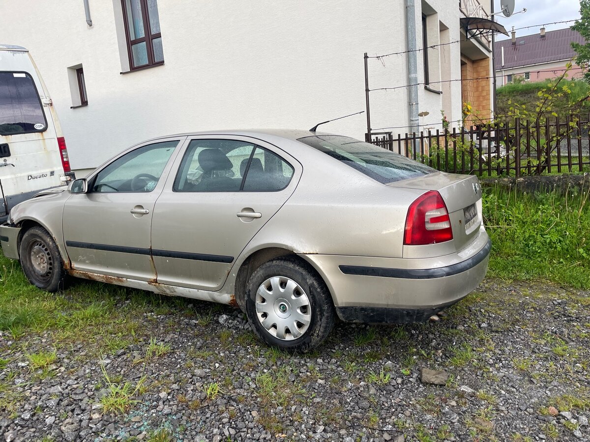 Rozpredam Škoda Octavia 2 - 7