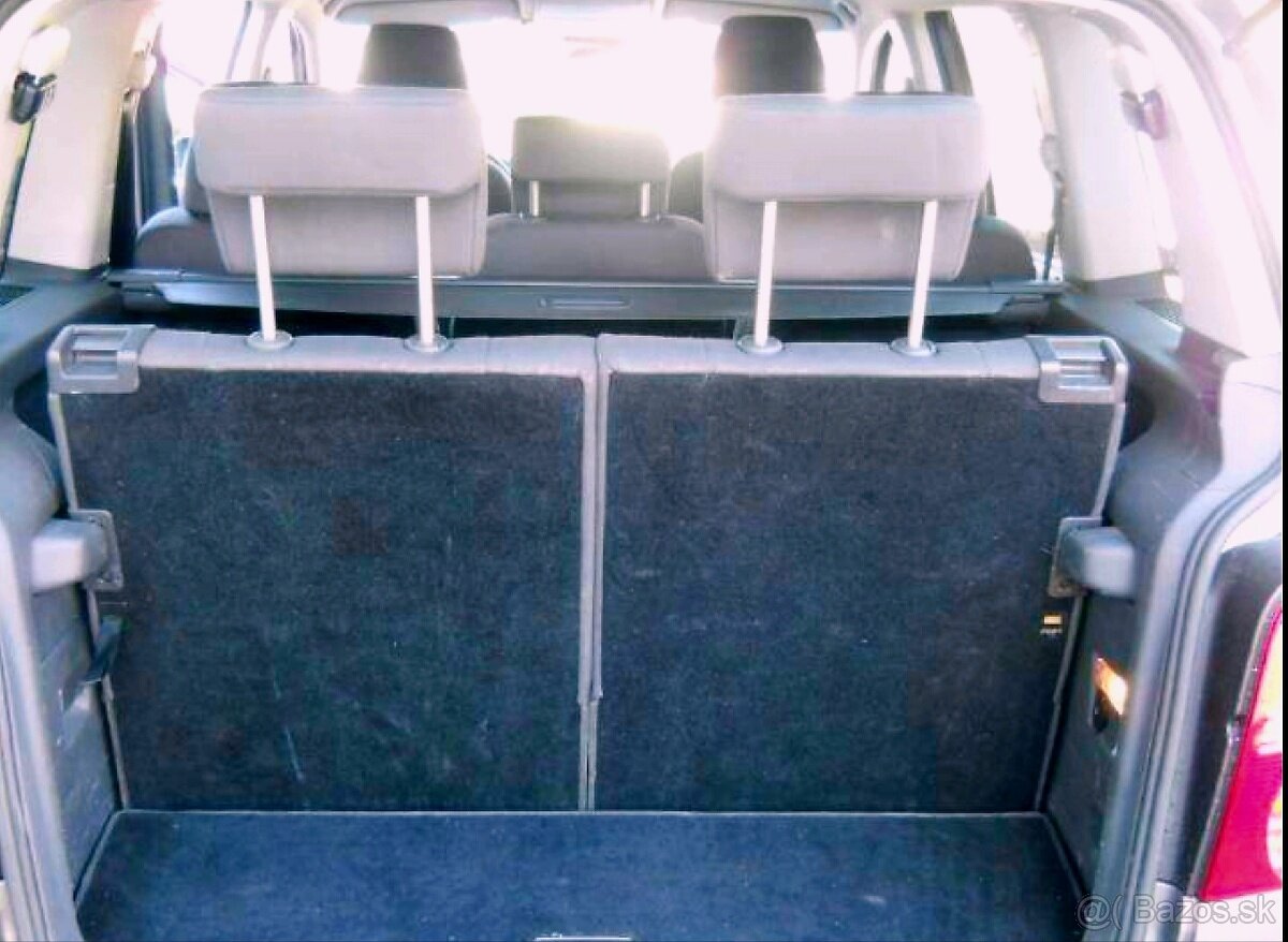 VW TOURAN 2.0TDI - PREDAJ AJ NA SPLÁTKY - 7