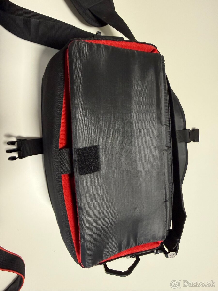 Canon EOS 2000D + 18-55mm IS II Value Up Kit - 7