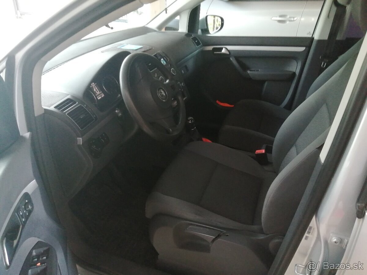 VW Touran 1.6TDI, 2013 - 7