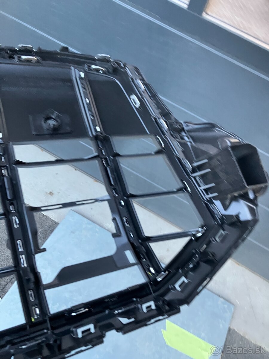 maska mrizka grill audi q7 19- chrom sq7 - 7