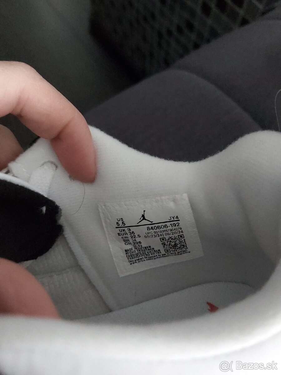 Jordan 4 White cement. Vel.36 - 7