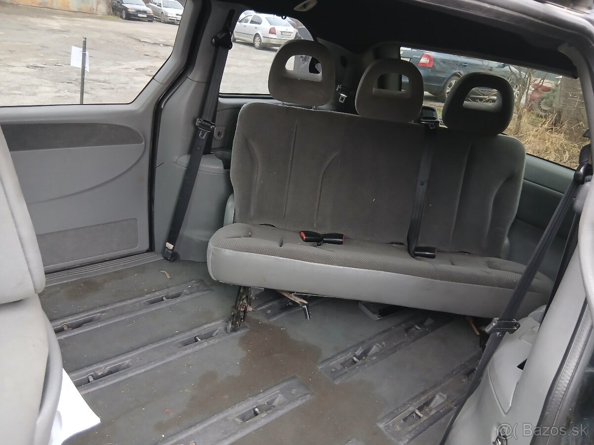 Predám Chrysler Voyager - 7