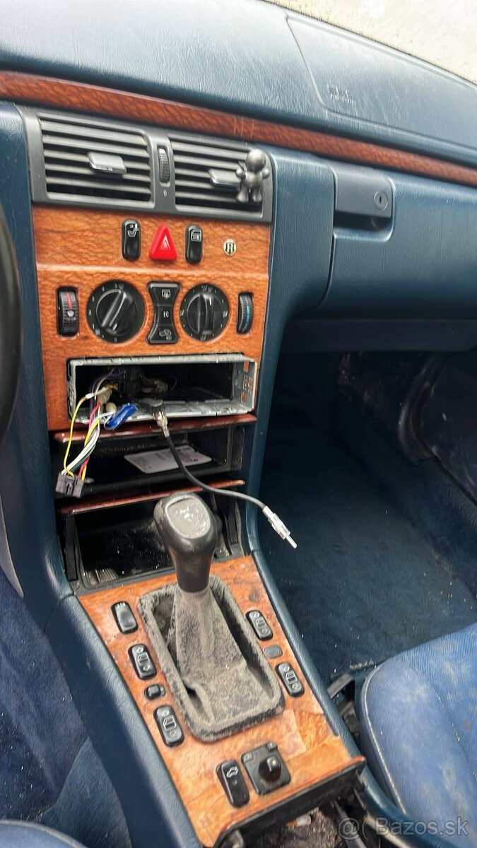 Mercedes Benz E 240 125kw - 7