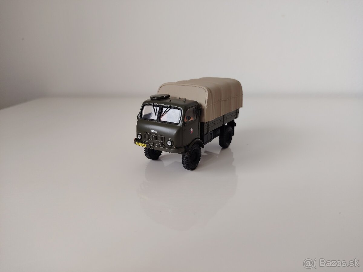 Tatra 805 1:43 - 7