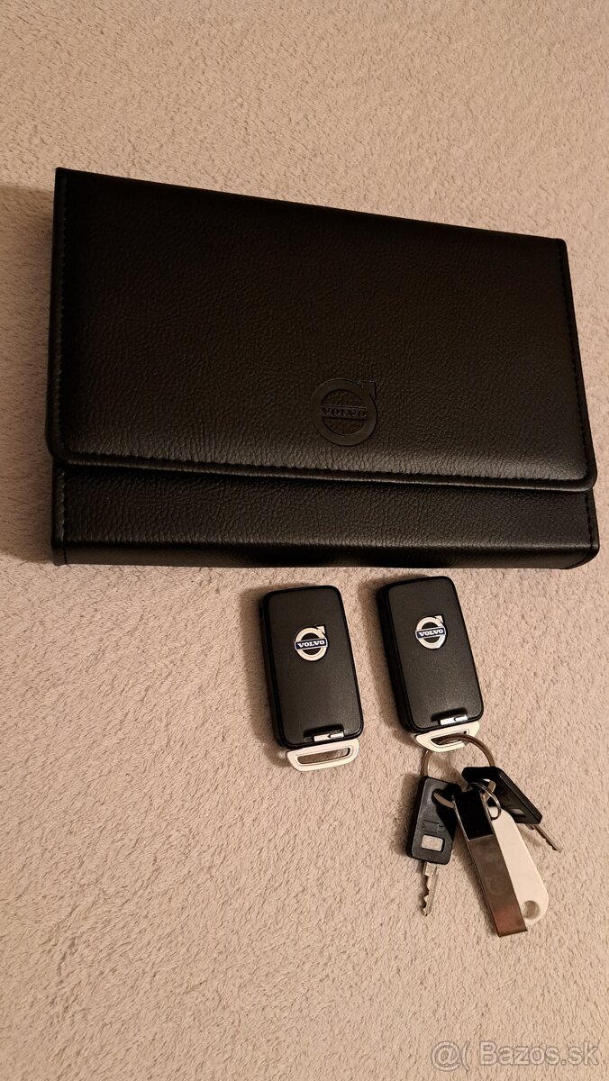 VOLVO XC70 D4 AWD SUMMUM,2016,133kw - 7