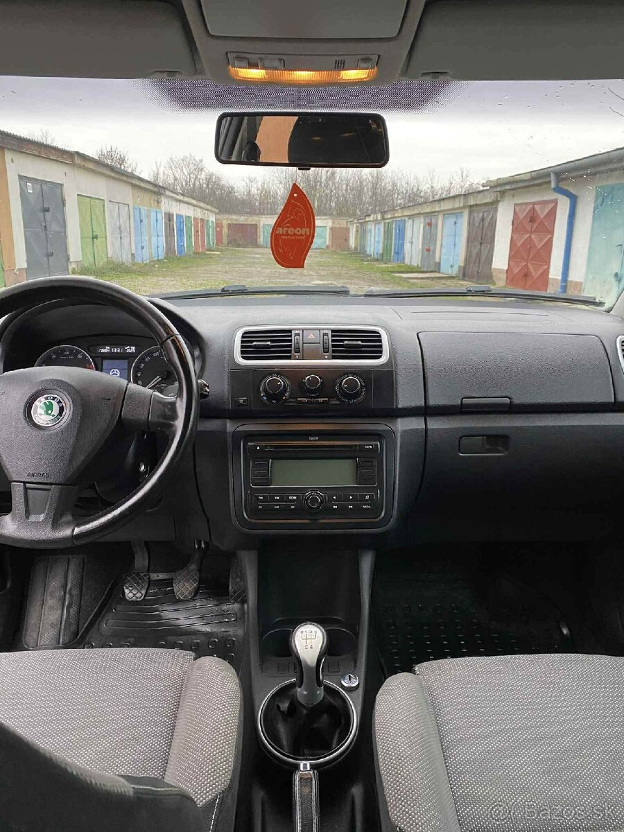 Škoda Fabia 1.2 Benzín 172 000 - 7