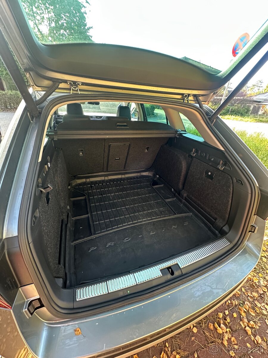 Škoda Superb Combi 2.0 TDI 140 kW DSG 4x4 - 7