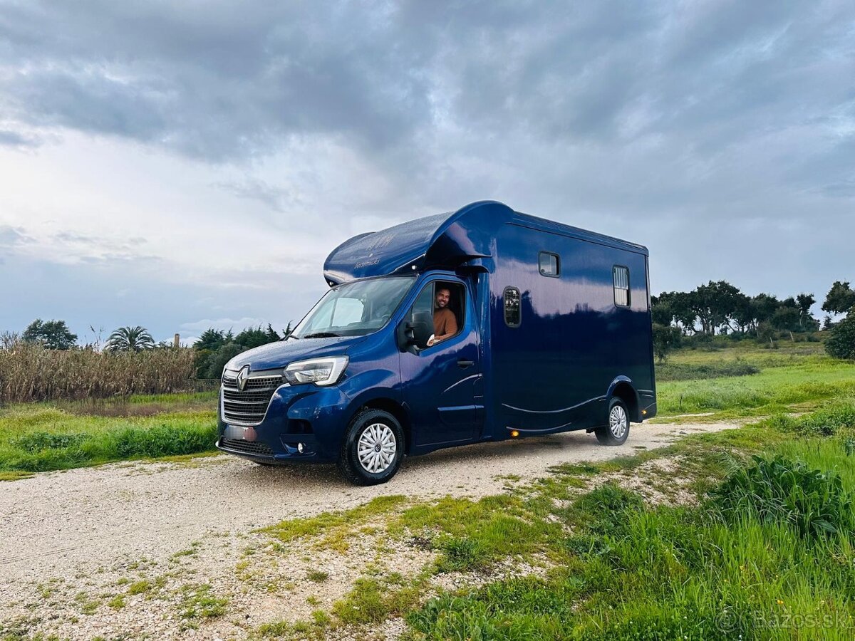 Prepravník koní Renault Master 5-miestny ATM / Automat NOVE - 7